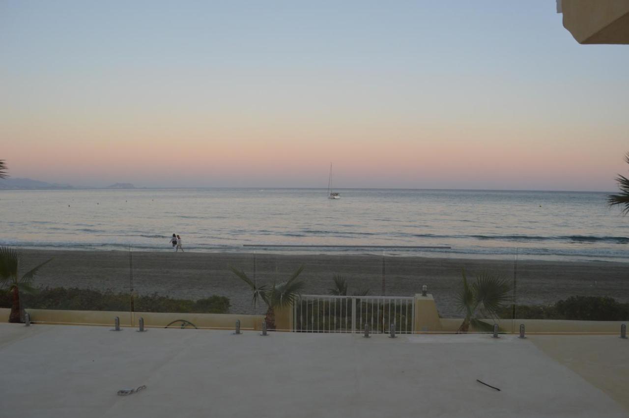 Maravilloso Apartamento Amanecer Cabo A Pie De Playa Y Mar En Chalet Roquetes Αλικάντε Εξωτερικό φωτογραφία