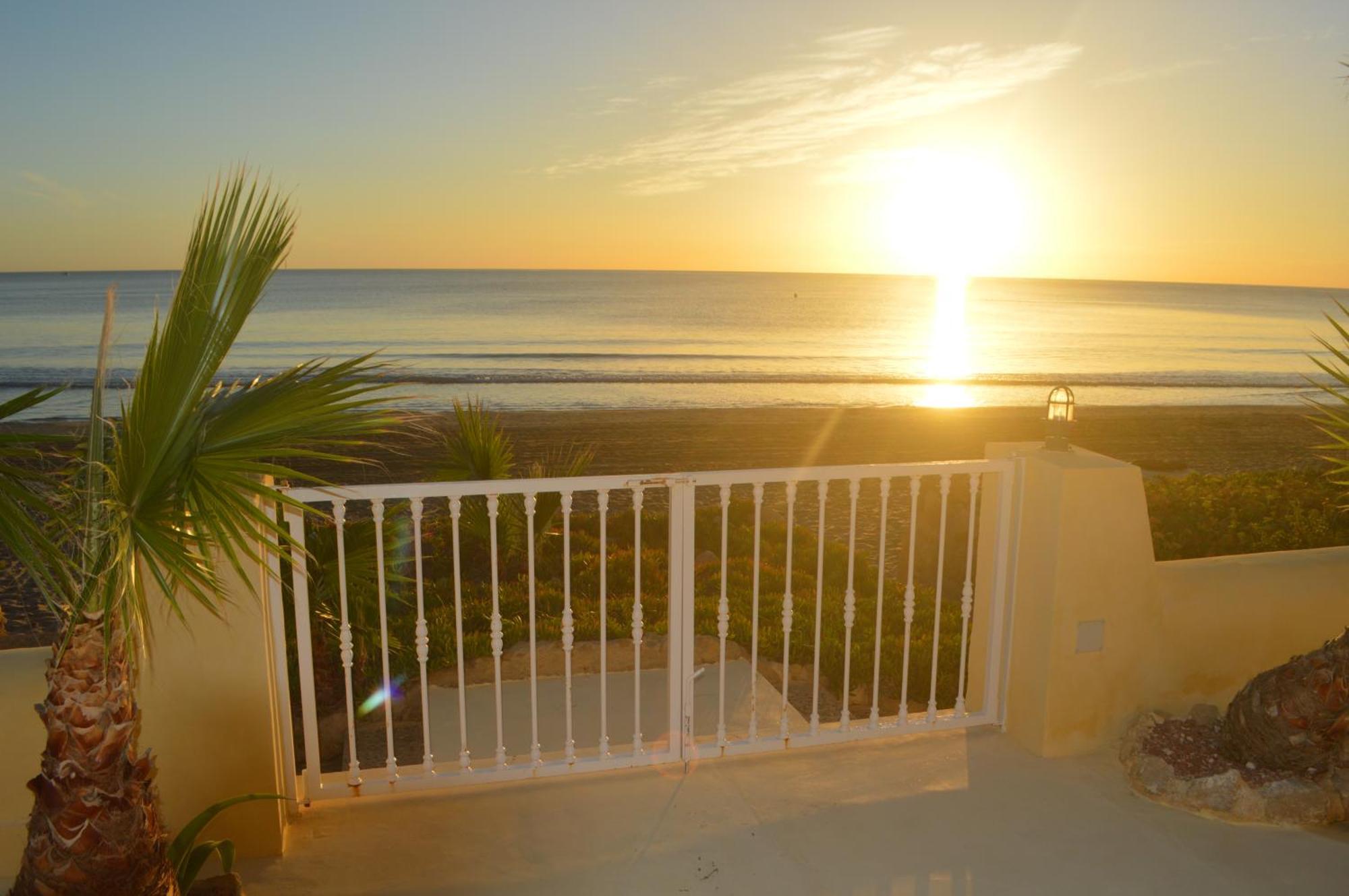 Maravilloso Apartamento Amanecer Cabo A Pie De Playa Y Mar En Chalet Roquetes Αλικάντε Εξωτερικό φωτογραφία